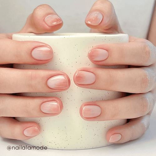Nude manicure. Modny manicure na wiosnę. Paznokcie wiosna.