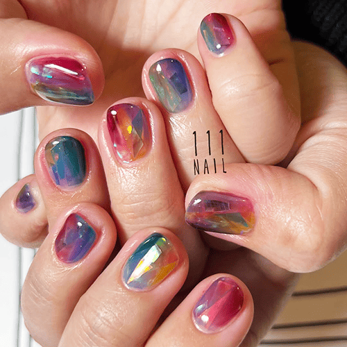 Paznokcie szklane. Paznokcie wiosna. Wiosenny manicure. Modne kolory.