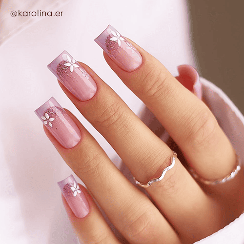 Trendy wiosenny manicure w fioletowym kolorze!