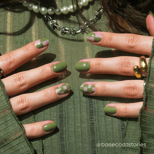 Wiosenne paznokcie! Wiosna! Ciemna zieleń, leśny zielony manicure!