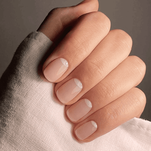 Wygoda i naturalność. Paznokcie inspiracje: najmodniejsze trendy i wzory.