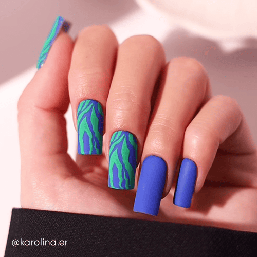 Paznokcie ze zwierzęcym motywem! Manicure w zebrę.